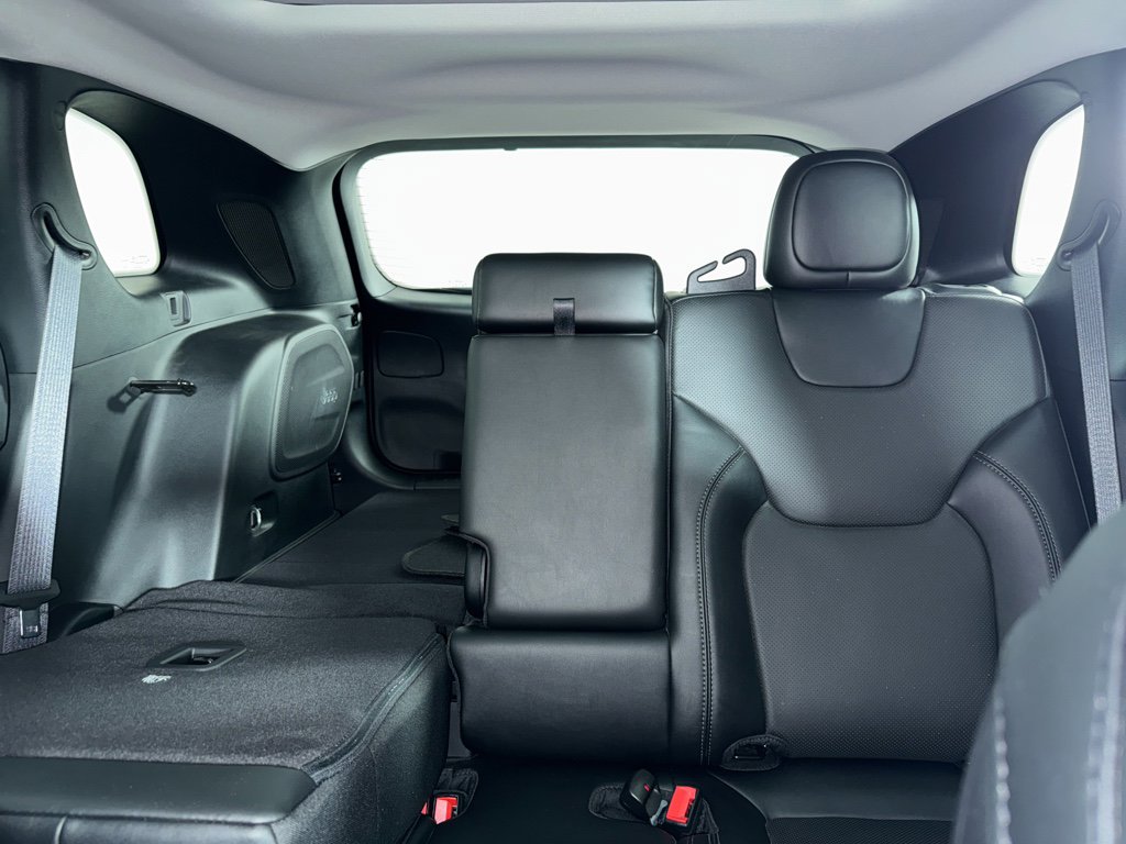 Used 2023 Jeep Cherokee Altitude Lux w/ Lux Elite Package image 5