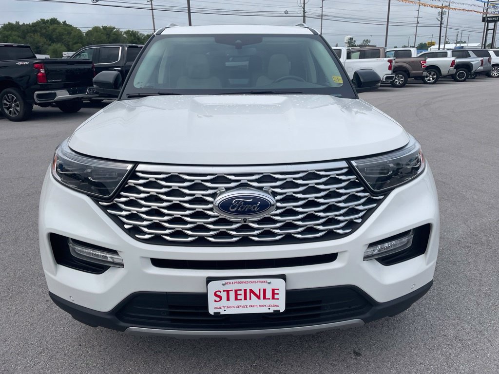 Used 2023 Ford Explorer Platinum w/ Technology Package AWD/4WD image 2