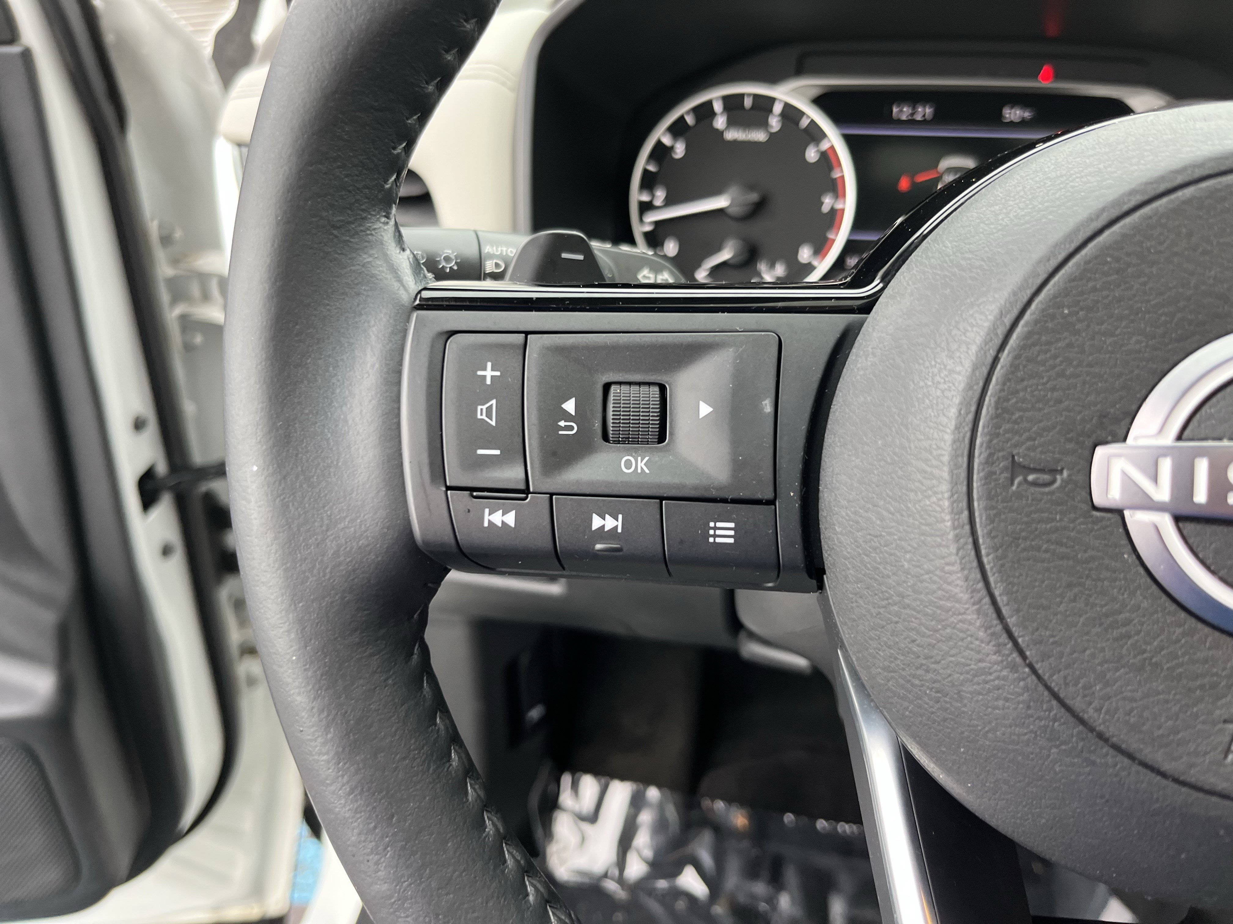 Used 2023 Nissan Rogue SL w/ SL Premium Package AWD/4WD image 20