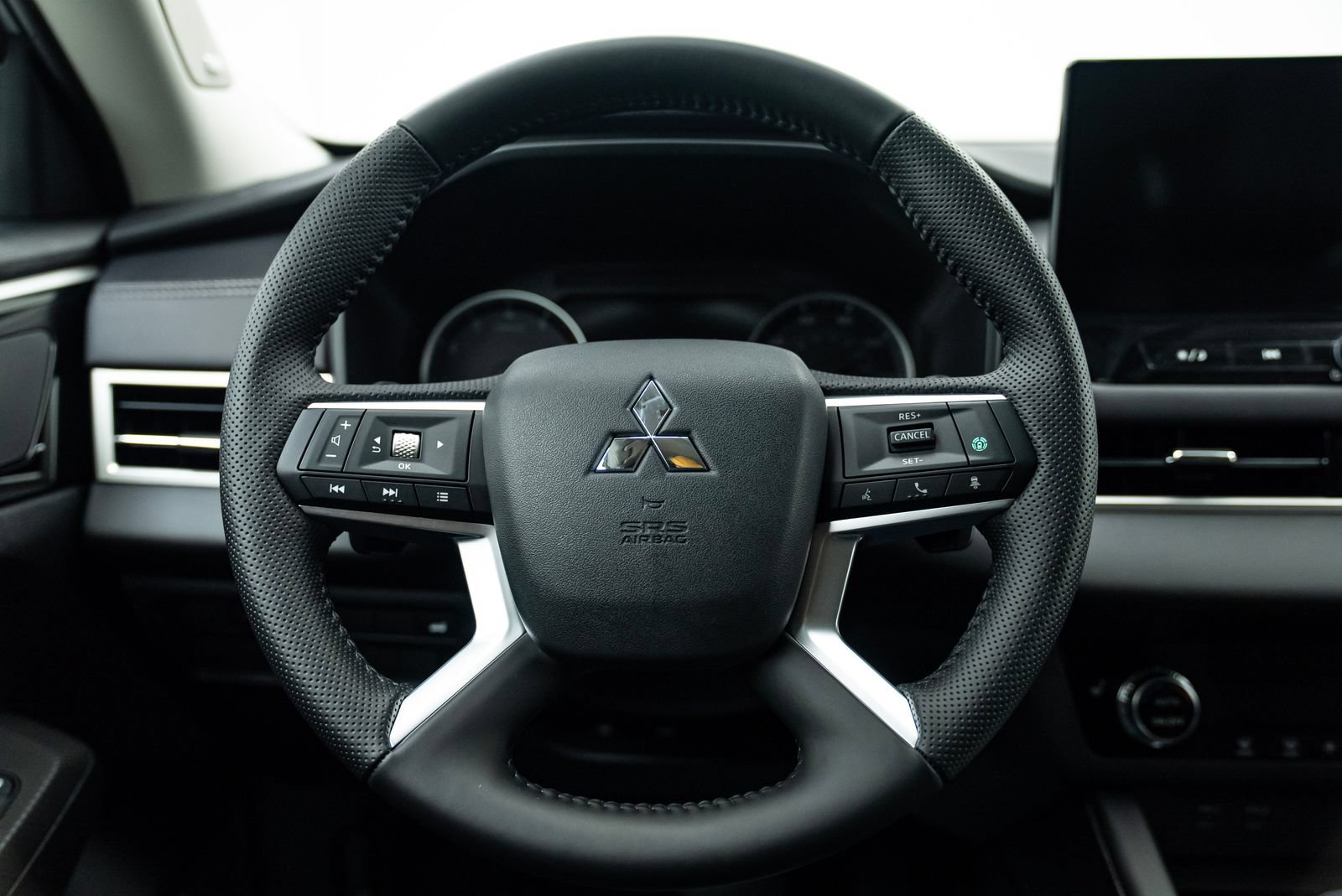 Used 2025 Mitsubishi Outlander SE AWD/4WD image 19