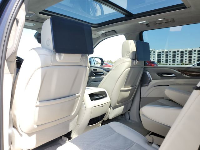 Certified 2023 Cadillac Escalade ESV Sport Platinum w/ LPO, ONYX Package AWD/4WD image 28