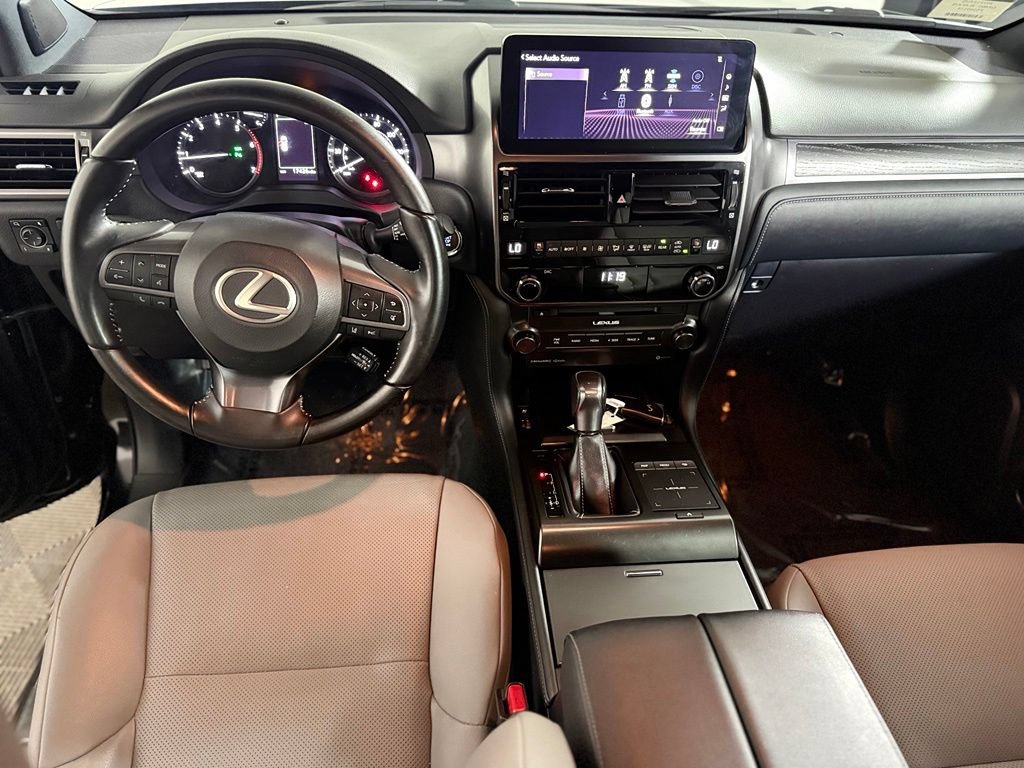 Used 2023 Lexus GX 460 w/ Black Line Special Edition AWD/4WD image 11