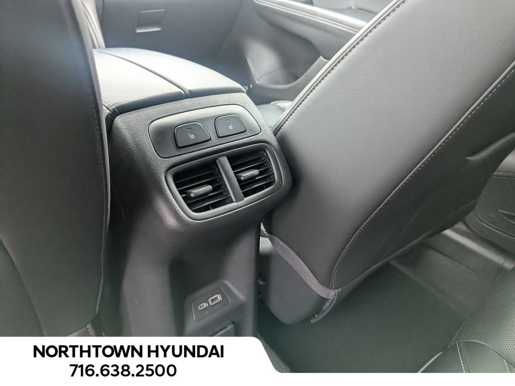 Used 2021 Buick Envision Avenir AWD/4WD image 35
