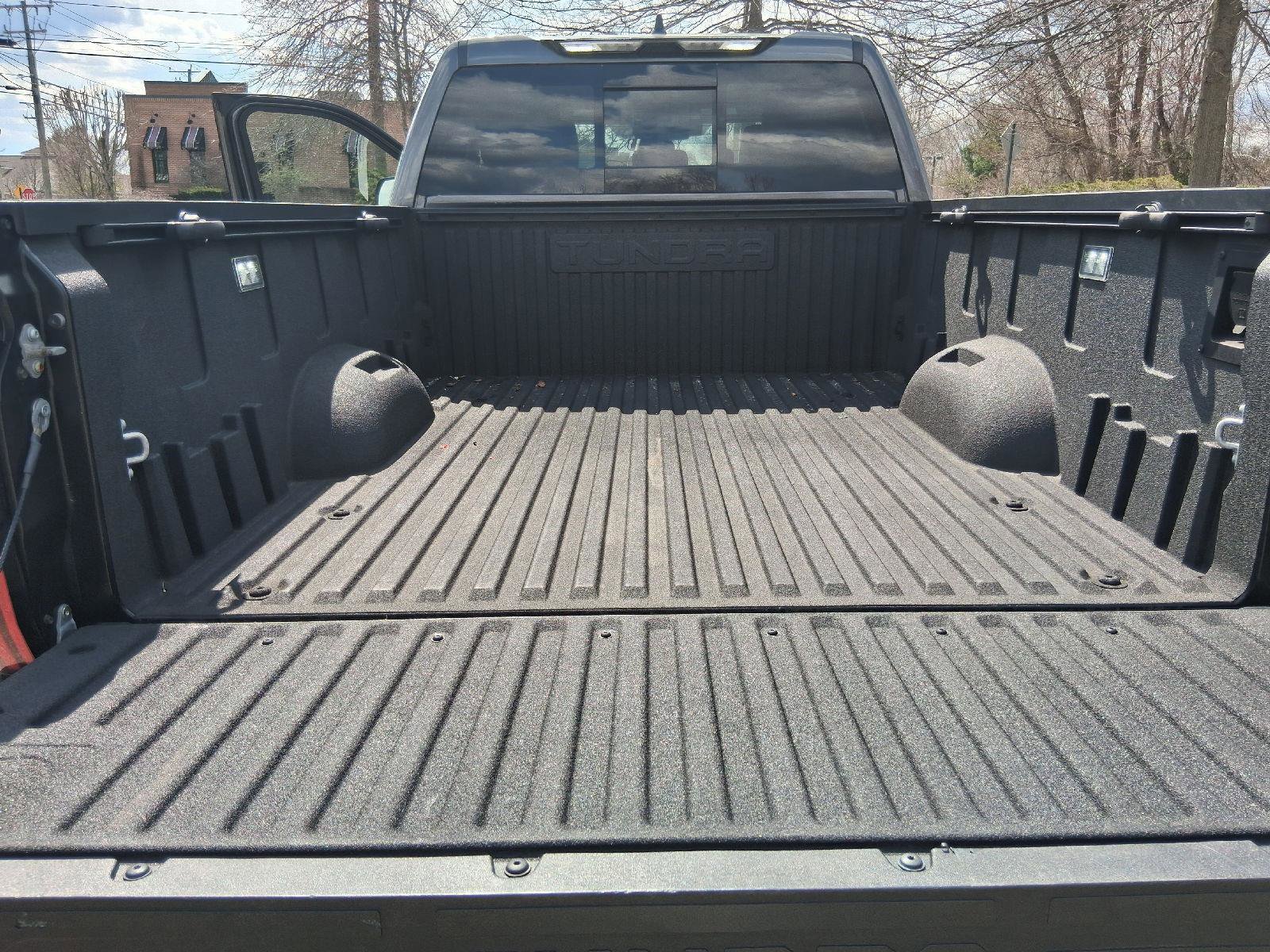 Used 2022 Toyota Tundra SR5 w/ SR5 Premium Package AWD/4WD image 23