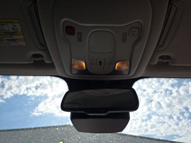 Used 2023 Jeep Renegade Limited AWD/4WD image 16