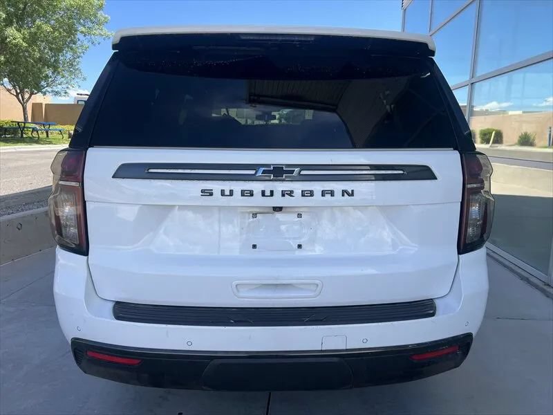 Used 2022 Chevrolet Suburban Z71 w/ Luxury Package AWD/4WD image 6