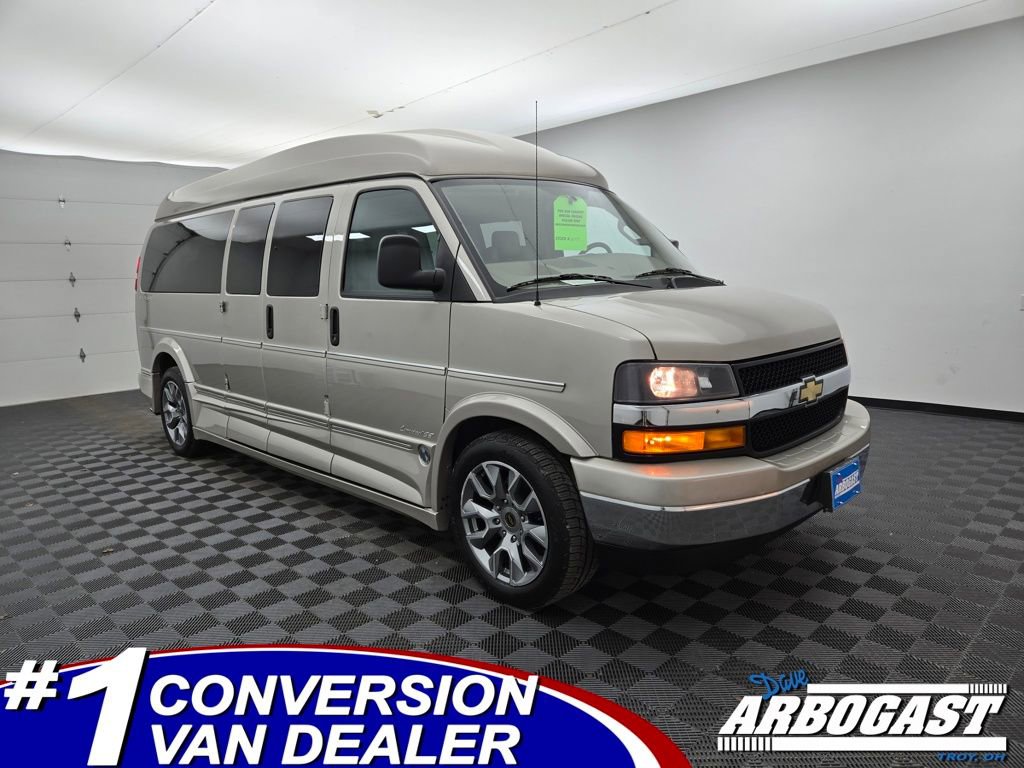 Used 2023 Chevrolet Express 2500 Extended image 1