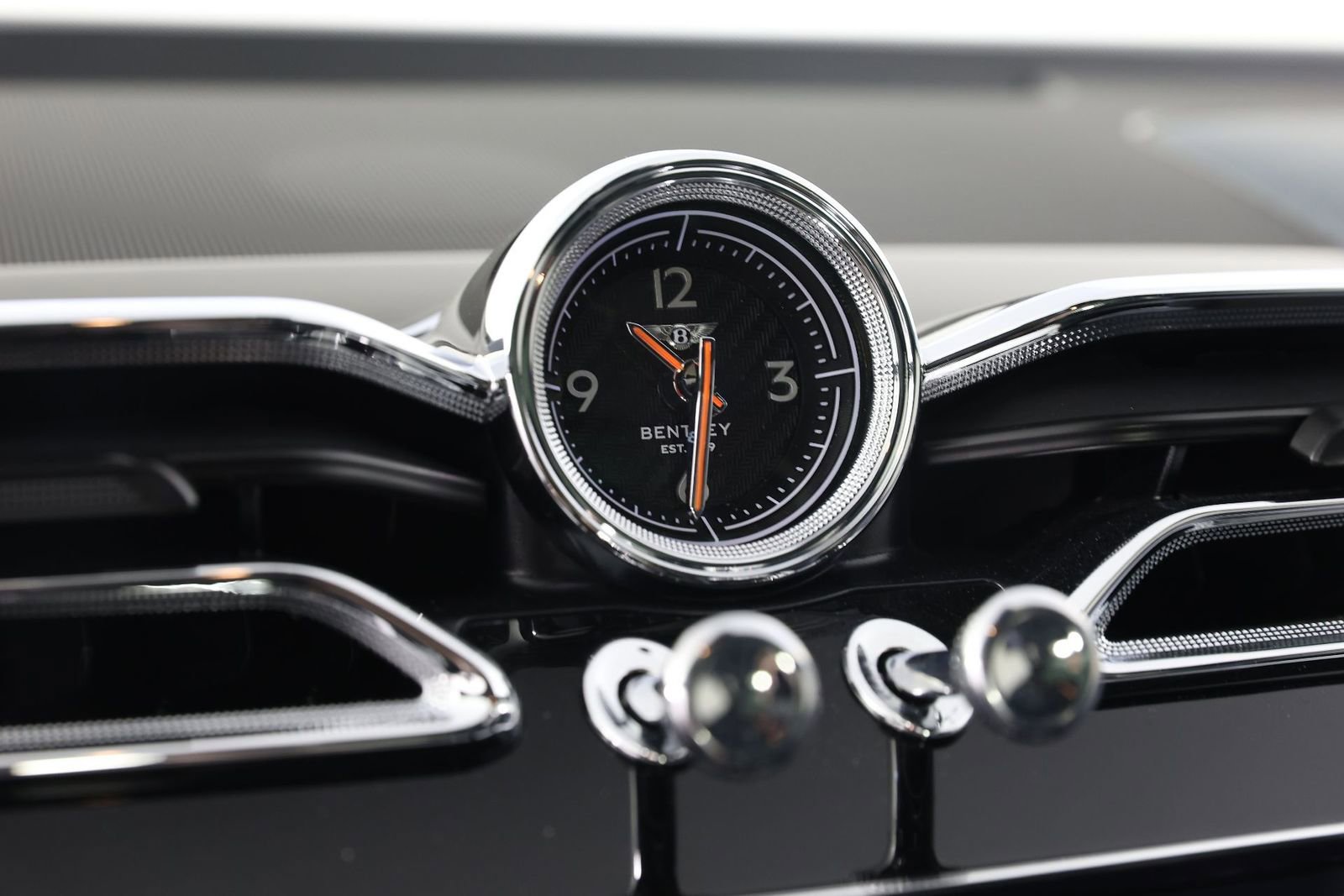 Certified 2023 Bentley Bentayga Speed image 34