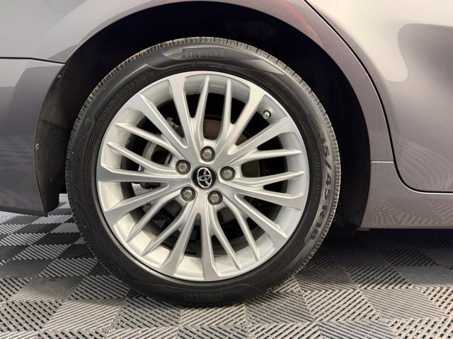 Used 2018 Toyota Camry XLE FWD image 33