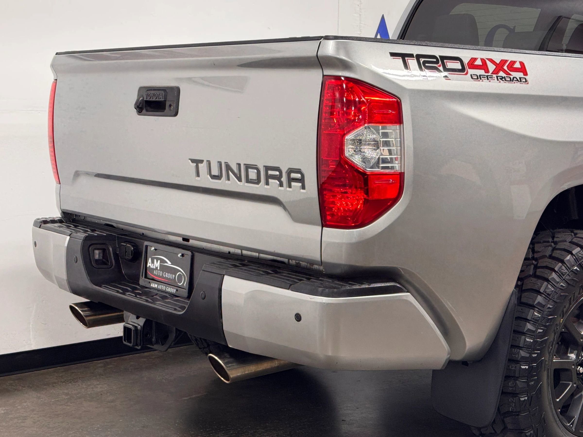 Used 2016 Toyota Tundra Limited image 6