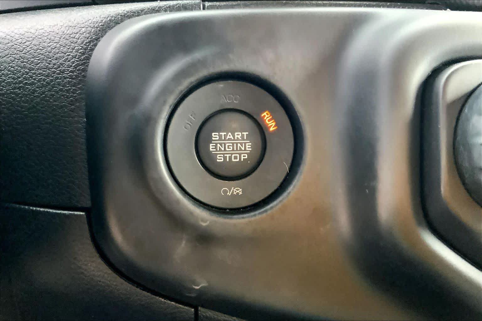 Used 2021 Jeep Wrangler Unlimited Sport AWD/4WD image 31