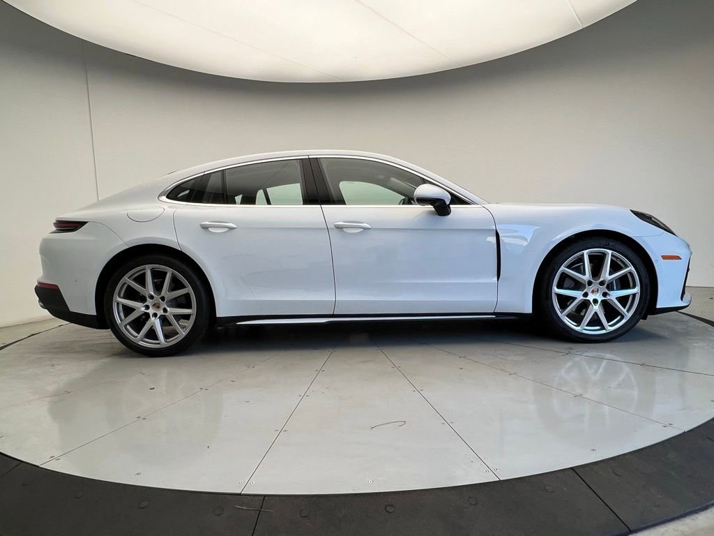 Used 2026 Porsche Panamera RWD image 23