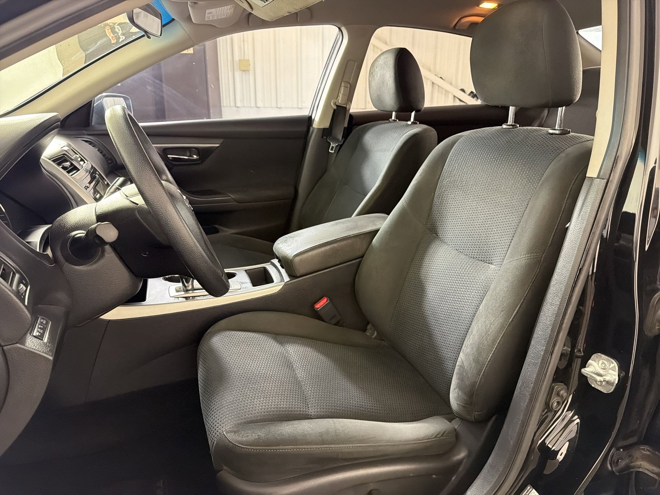 Used 2015 Nissan Altima 2.5 S w/ Power Driver Seat Package image 5