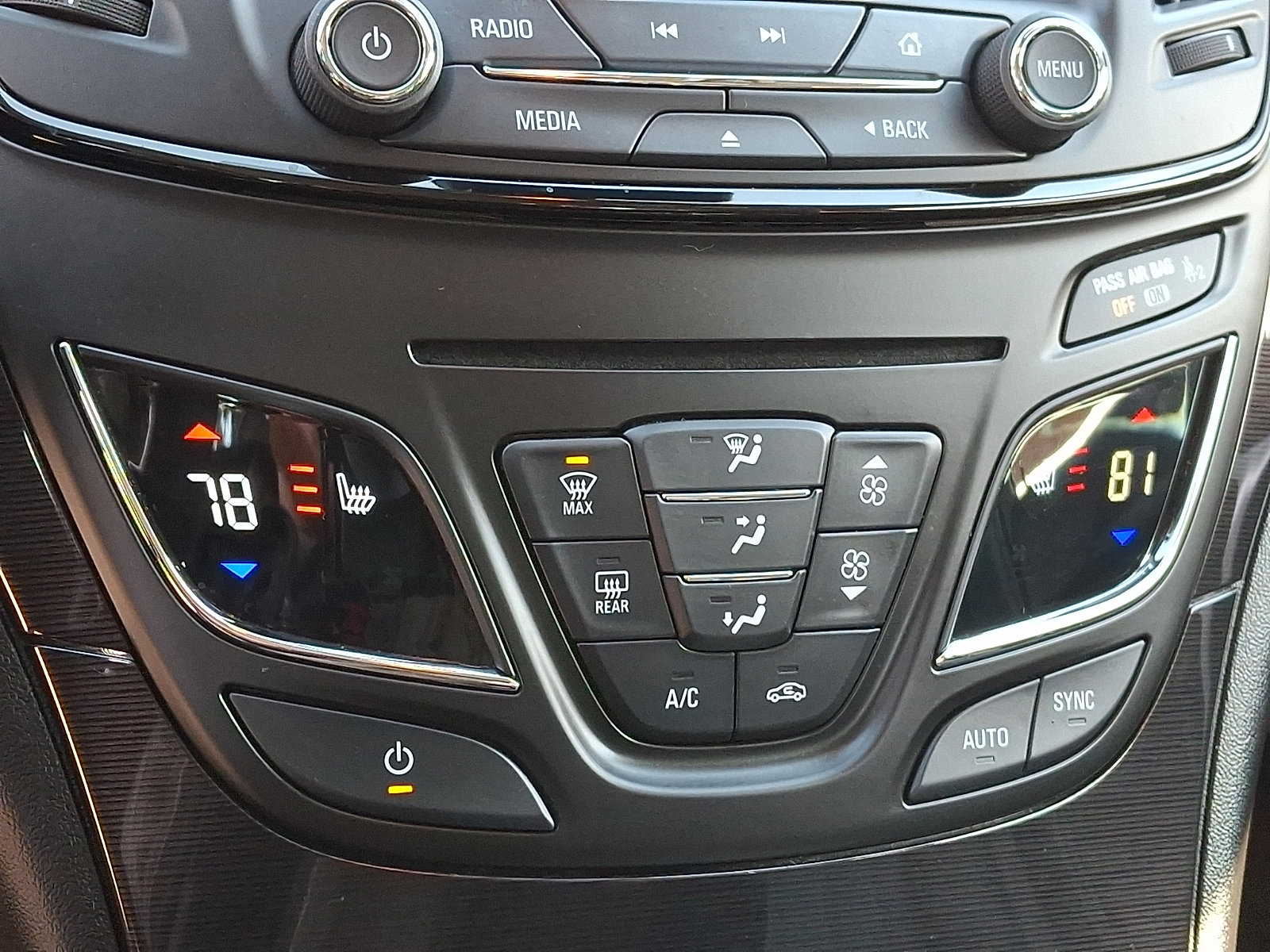 Used 2017 Buick Regal Premium w/ Driver Confidence Package #1 image 17