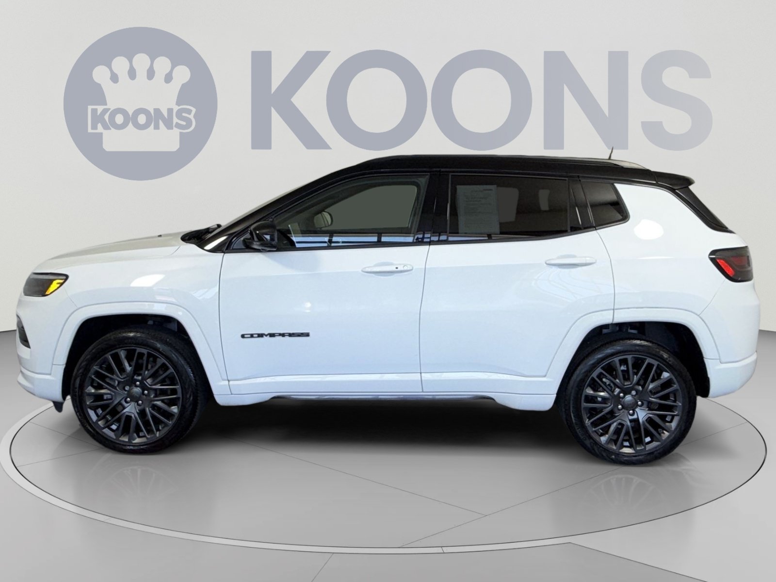 Used 2023 Jeep Compass High Altitude w/ Driver Assist Group I AWD/4WD image 2