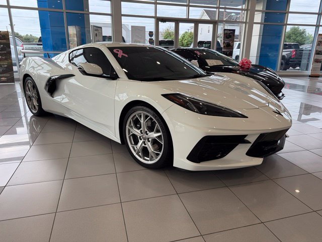 Used 2022 Chevrolet Corvette Stingray Coupe w/ 1LT RWD image 2