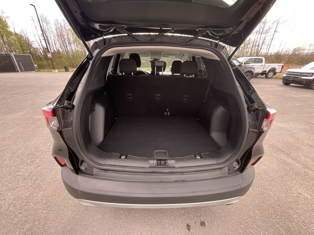 Used 2022 Ford Escape SE w/ Cold Weather Package AWD/4WD image 23