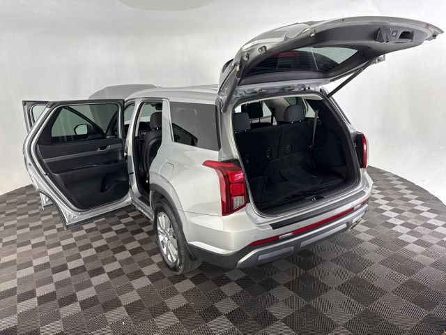 Used 2023 Hyundai Palisade SEL w/ Cargo Package AWD/4WD image 18
