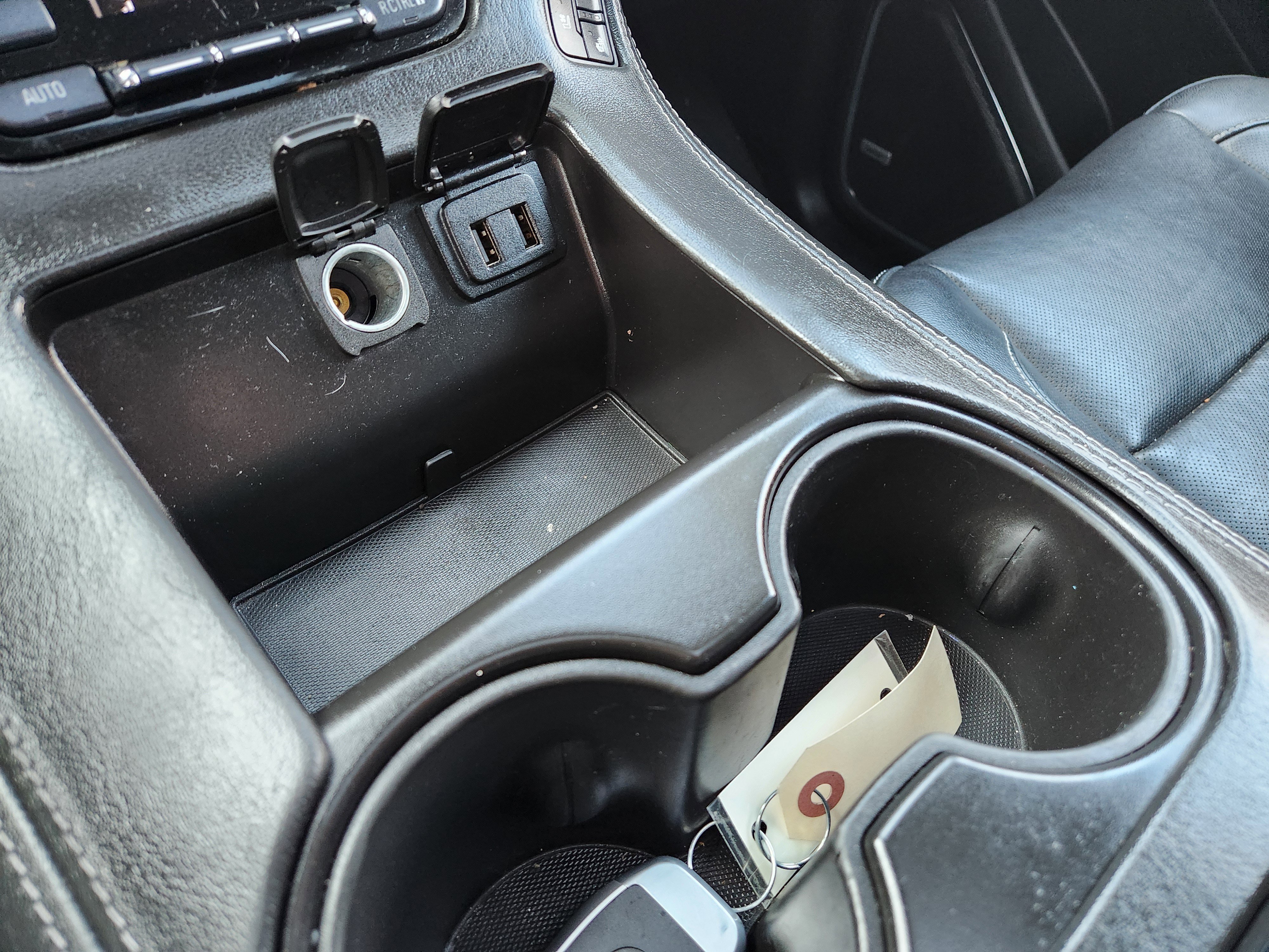 Used 2020 GMC Yukon XL SLT image 27