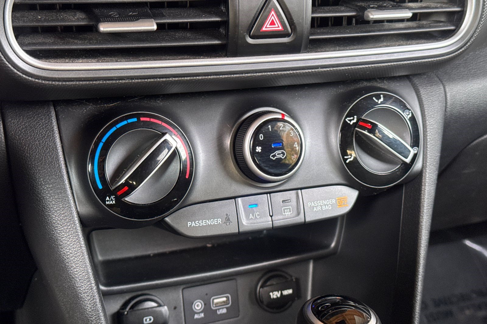 Used 2019 Hyundai Kona SEL FWD image 19