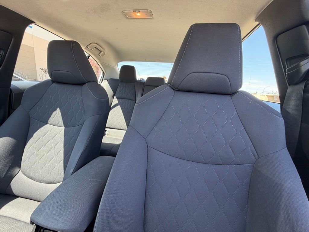 Used 2020 Toyota Corolla LE w/ Carpet Mat Package (TMS) FWD image 13