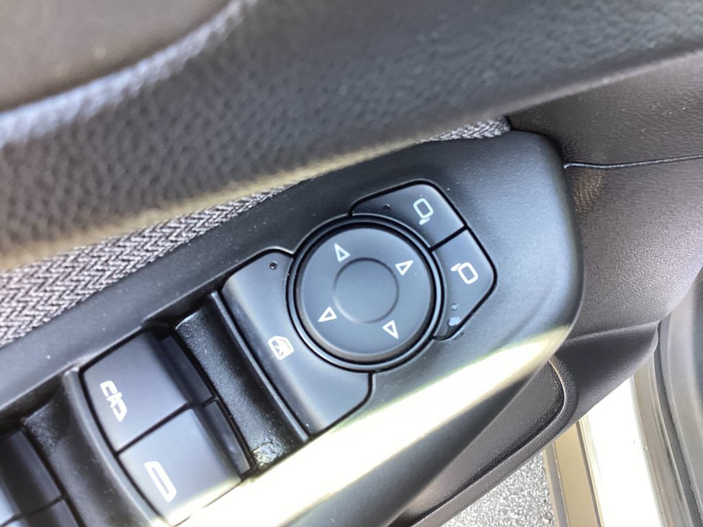 Used 2023 Chevrolet TrailBlazer LT w/ Convenience Package AWD/4WD image 33