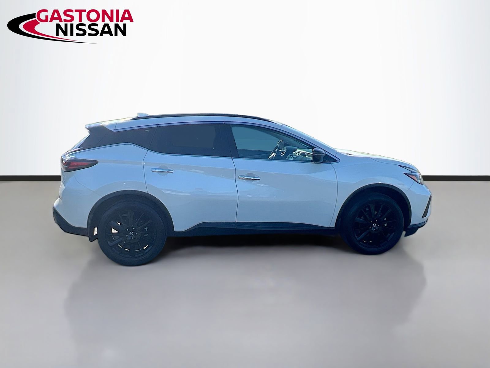 Used 2022 Nissan Murano SV w/ SV Midnight Edition Package image 10