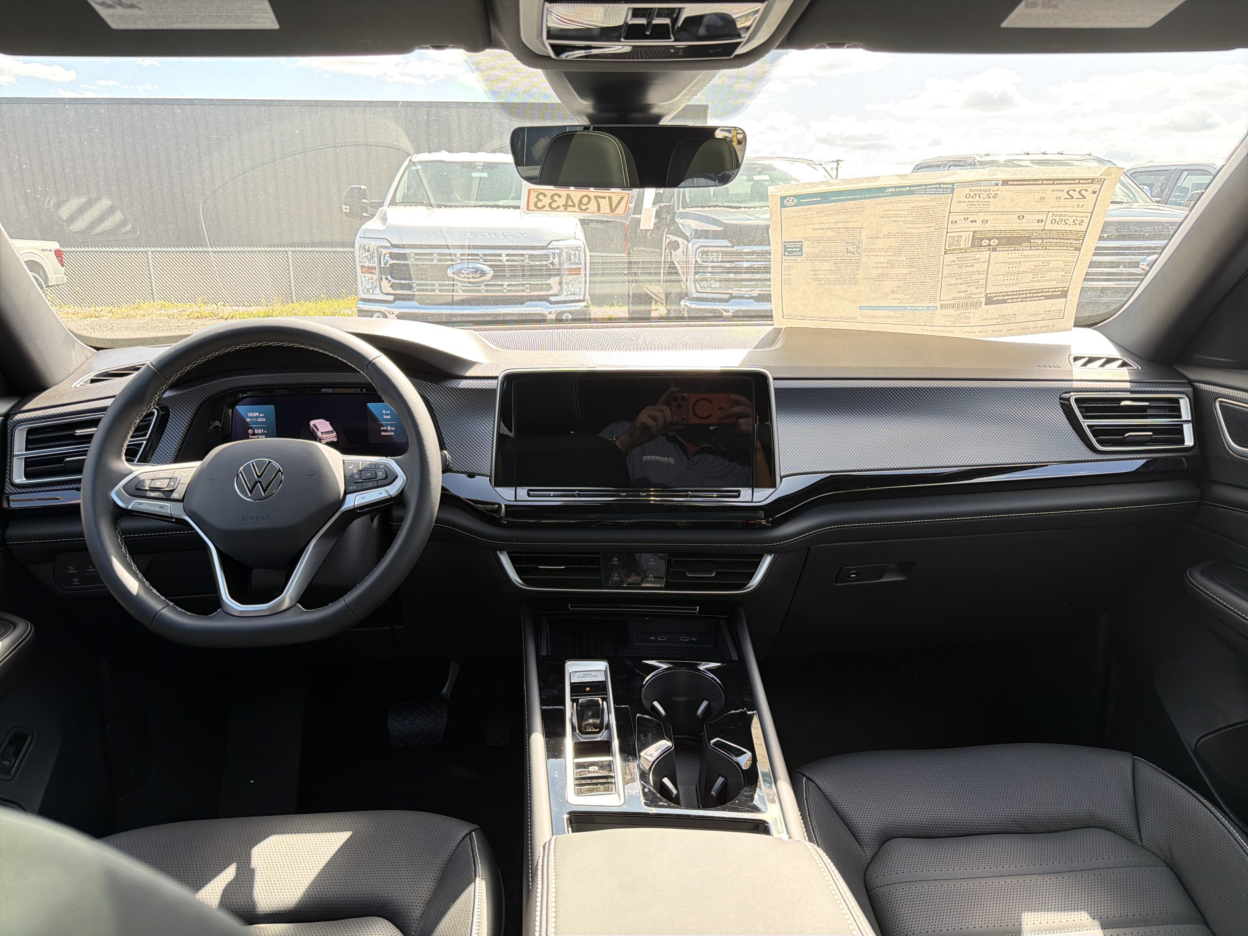 New 2026 Volkswagen Atlas Cross Sport SEL AWD/4WD image 11