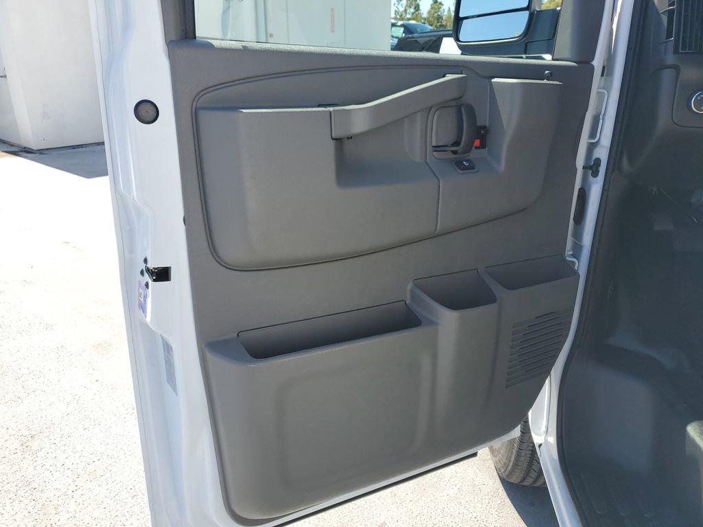 New 2026 Chevrolet Express 2500 w/ Driver Convenience Package RWD image 16