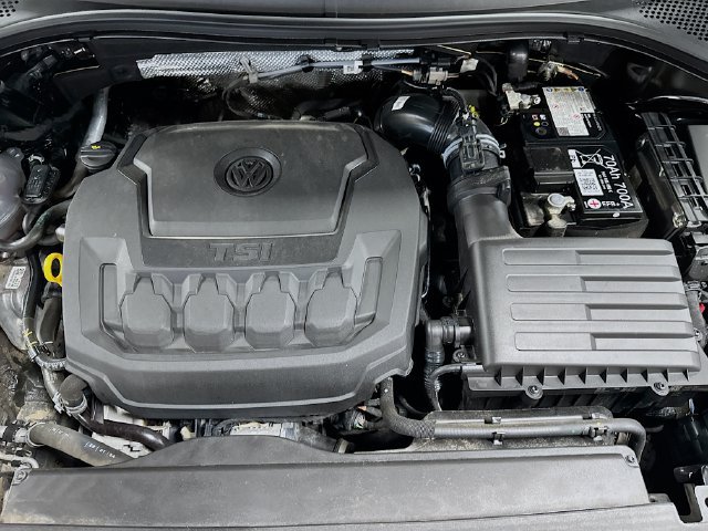 Used 2024 Volkswagen Tiguan SE R-Line AWD/4WD image 30