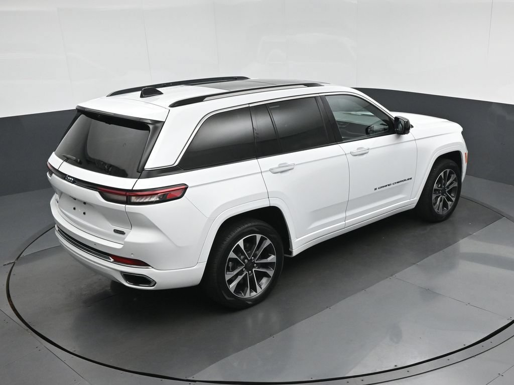 Used 2023 Jeep Grand Cherokee Overland w/ Advanced Protech Group III AWD/4WD image 71