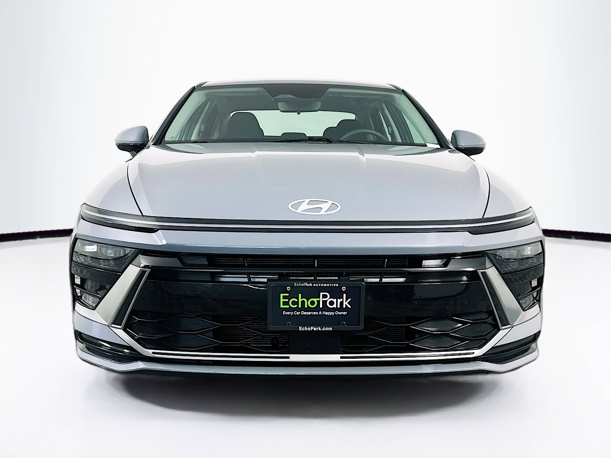 Used 2025 Hyundai Sonata SEL FWD image 2