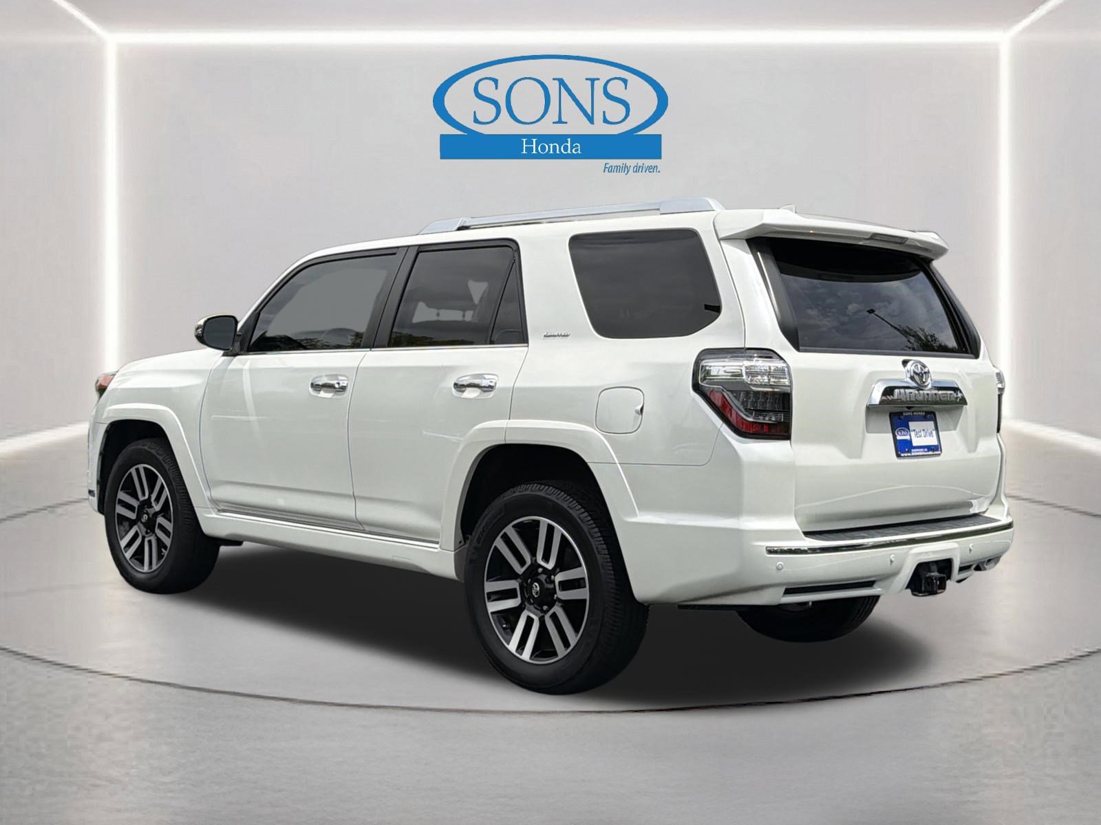 Used 2020 Toyota 4Runner Limited AWD/4WD image 26