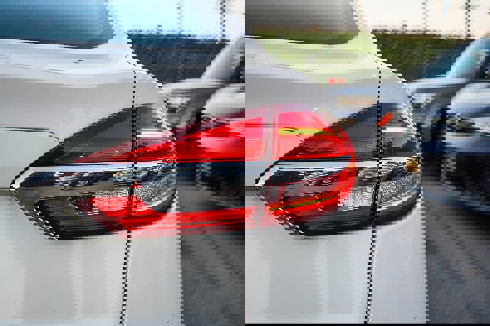 Used 2020 Ford Fusion SE image 9