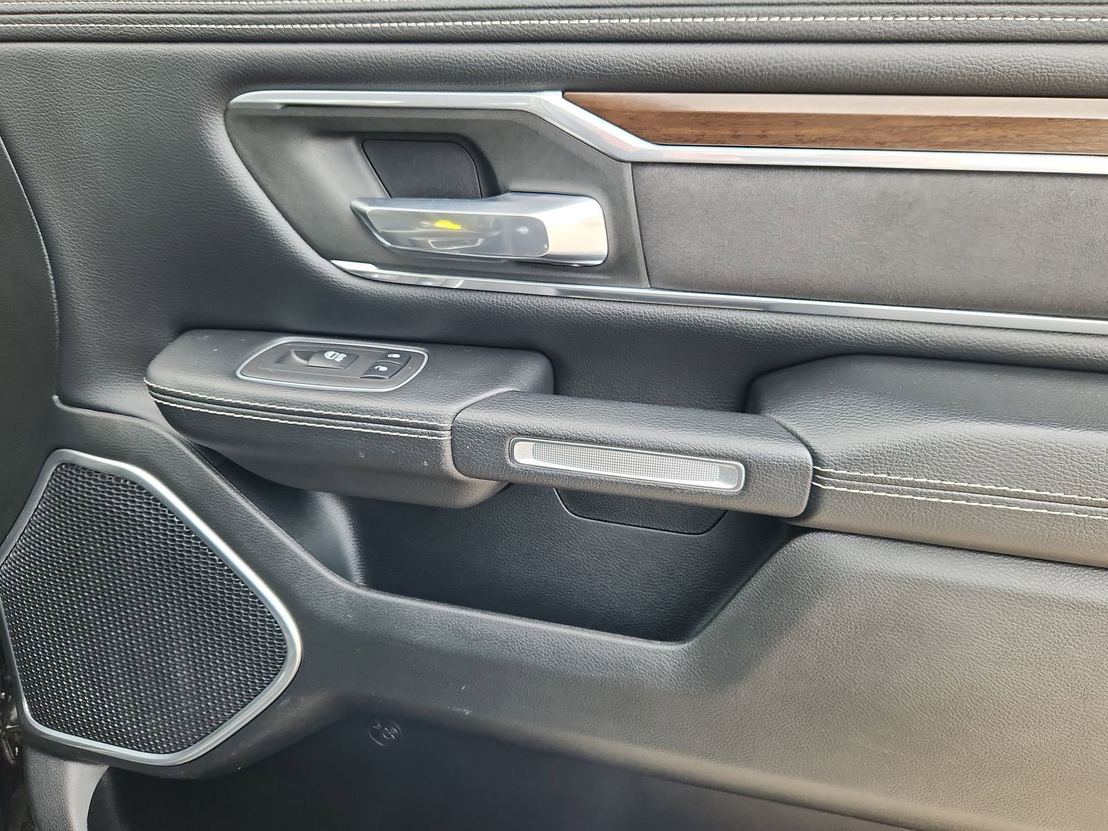 Used 2022 RAM 1500 Laramie image 17