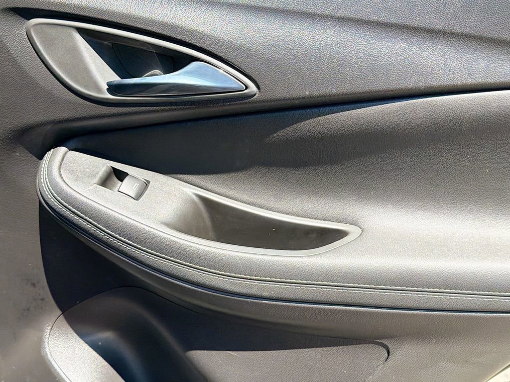 Used 2025 Buick Encore GX Preferred image 30