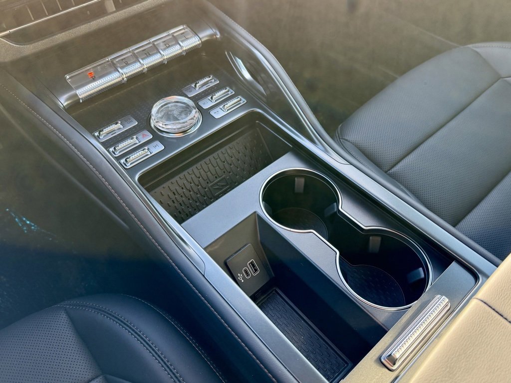 New 2025 Lincoln Nautilus Premier w/ Jet Appearance Package image 30