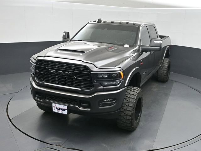 Used 2024 RAM 2500 Limited image 35