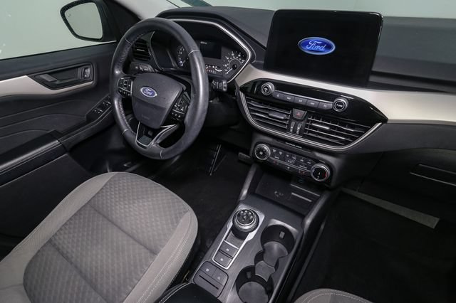 Used 2022 Ford Escape SE w/ Cold Weather Package FWD image 16