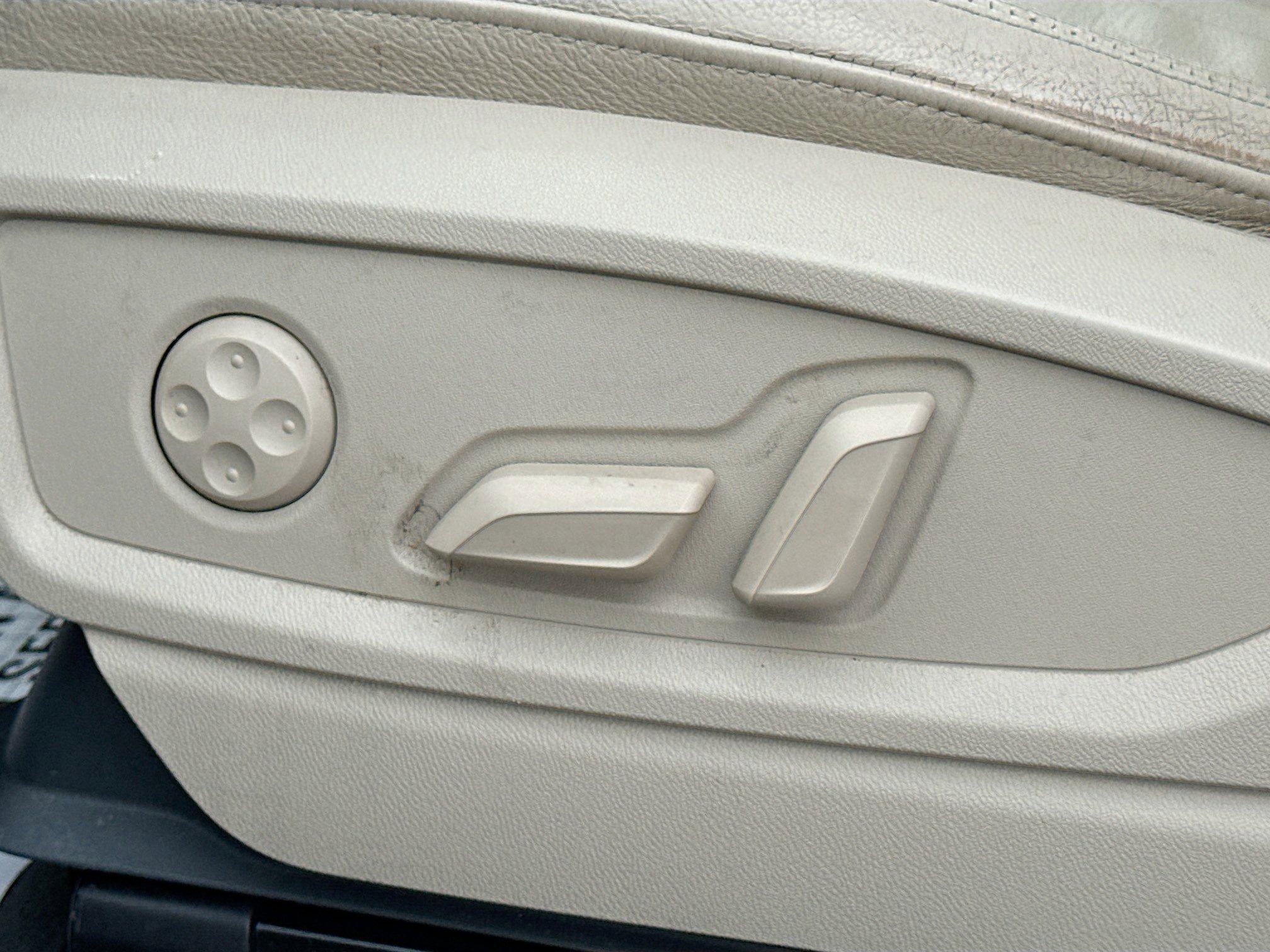 Used 2019 Audi Q5 2.0T Premium w/ Convenience Package image 24