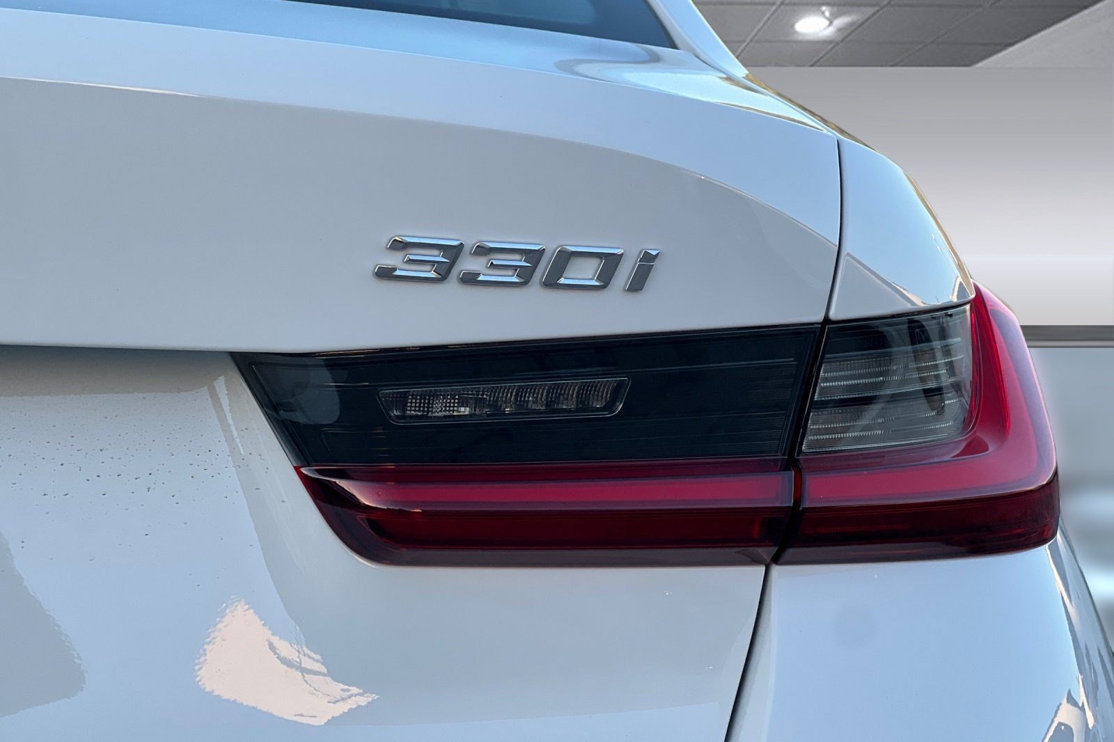 Used 2026 BMW 330i Sedan w/ Premium Package RWD image 25