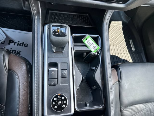Used 2023 Nissan Pathfinder Platinum AWD/4WD image 17