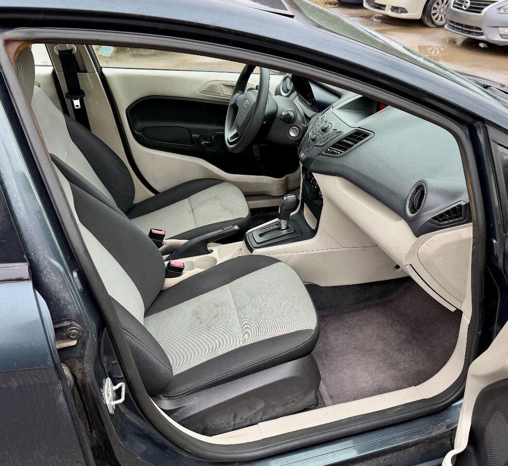 Used 2011 Ford Fiesta S image 15