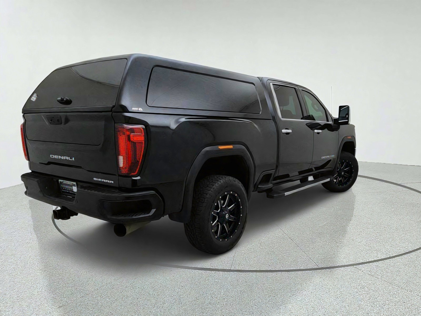 Used 2020 GMC Sierra 2500 Denali w/ Denali Ultimate Package AWD/4WD image 9