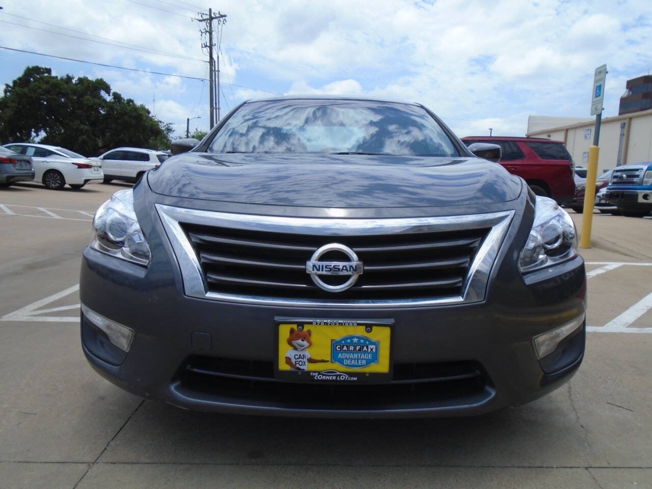 Used 2013 Nissan Altima 2.5 SV FWD image 2