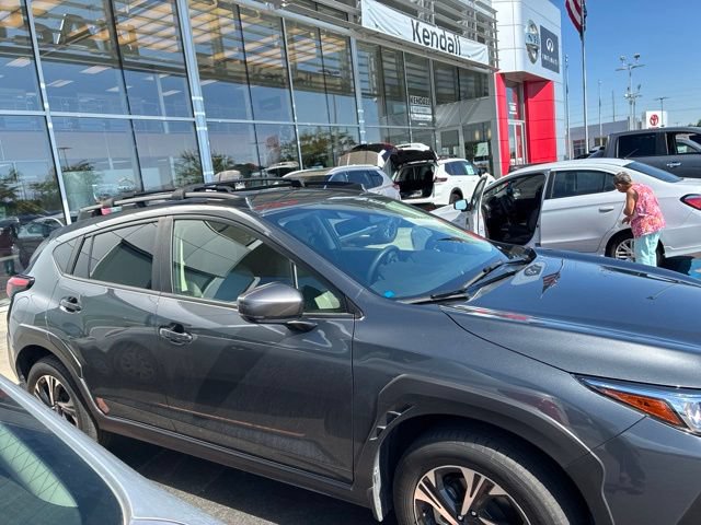 Used 2024 Subaru Crosstrek 2.0i Premium AWD/4WD image 3