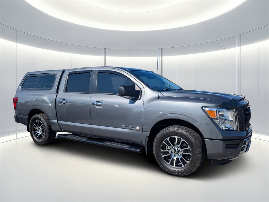 Used 2021 Nissan Titan SV w/ SV Convenience Package