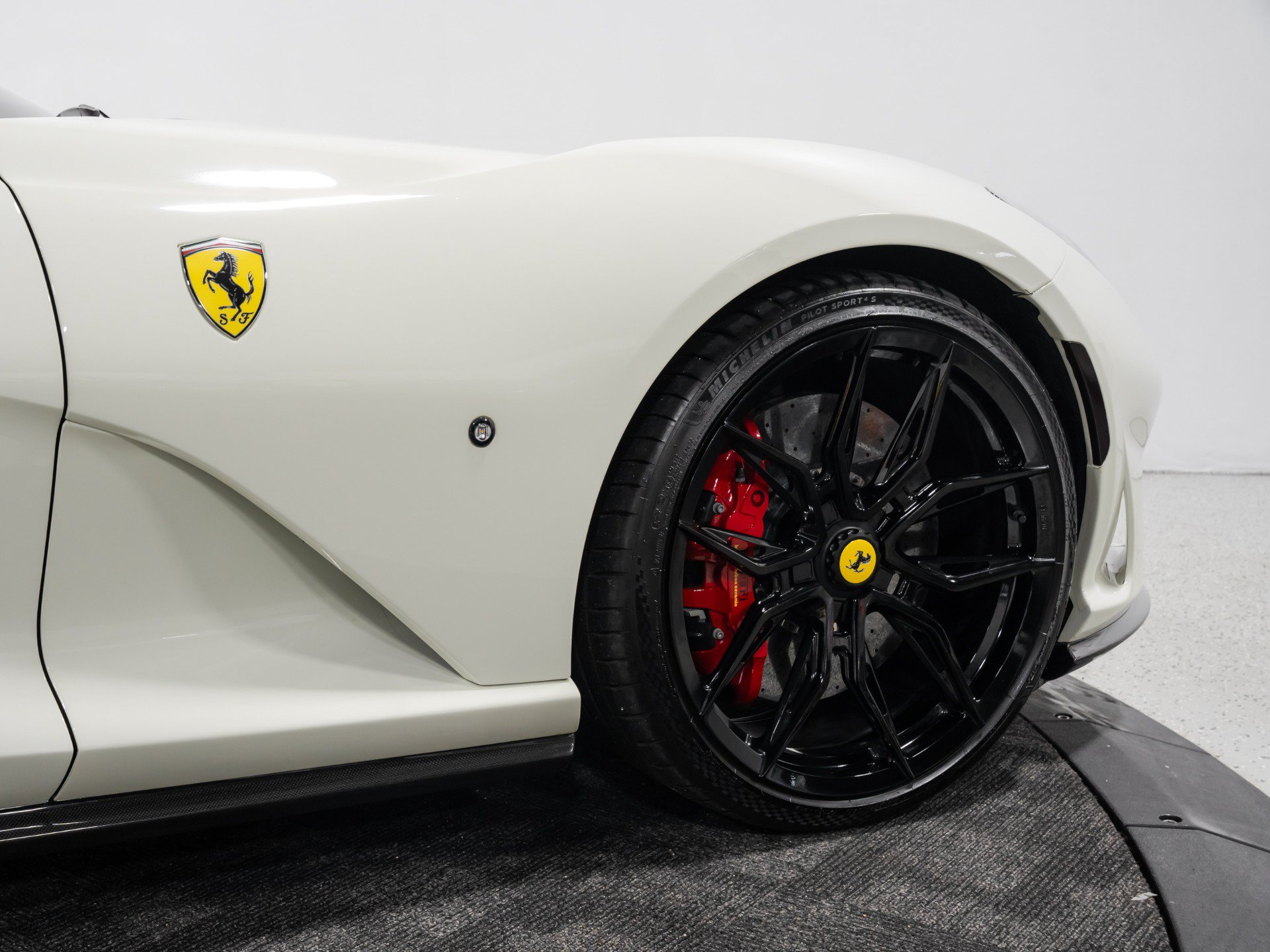 Used 2023 Ferrari 812 GTS RWD image 48