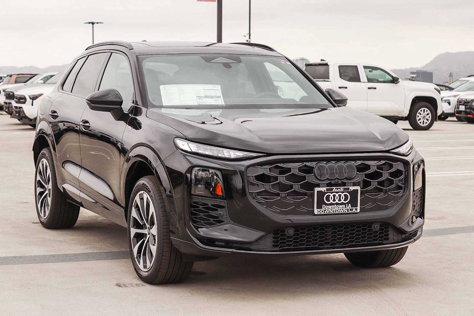 New 2026 Audi Q3 quattro 2.0T AWD/4WD image 3
