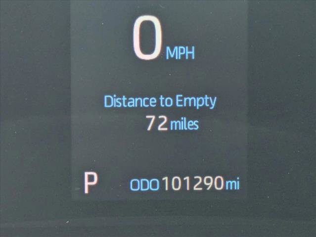 Used 2023 Toyota Sienna XLE FWD image 11